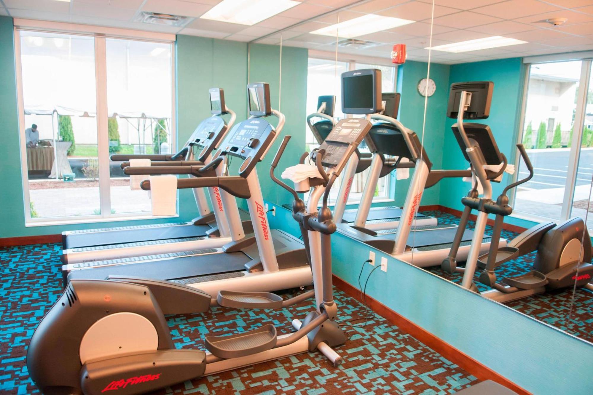 Fairfield Inn & Suites By Marriott Springfield Northampton/Amherst Zewnętrze zdjęcie