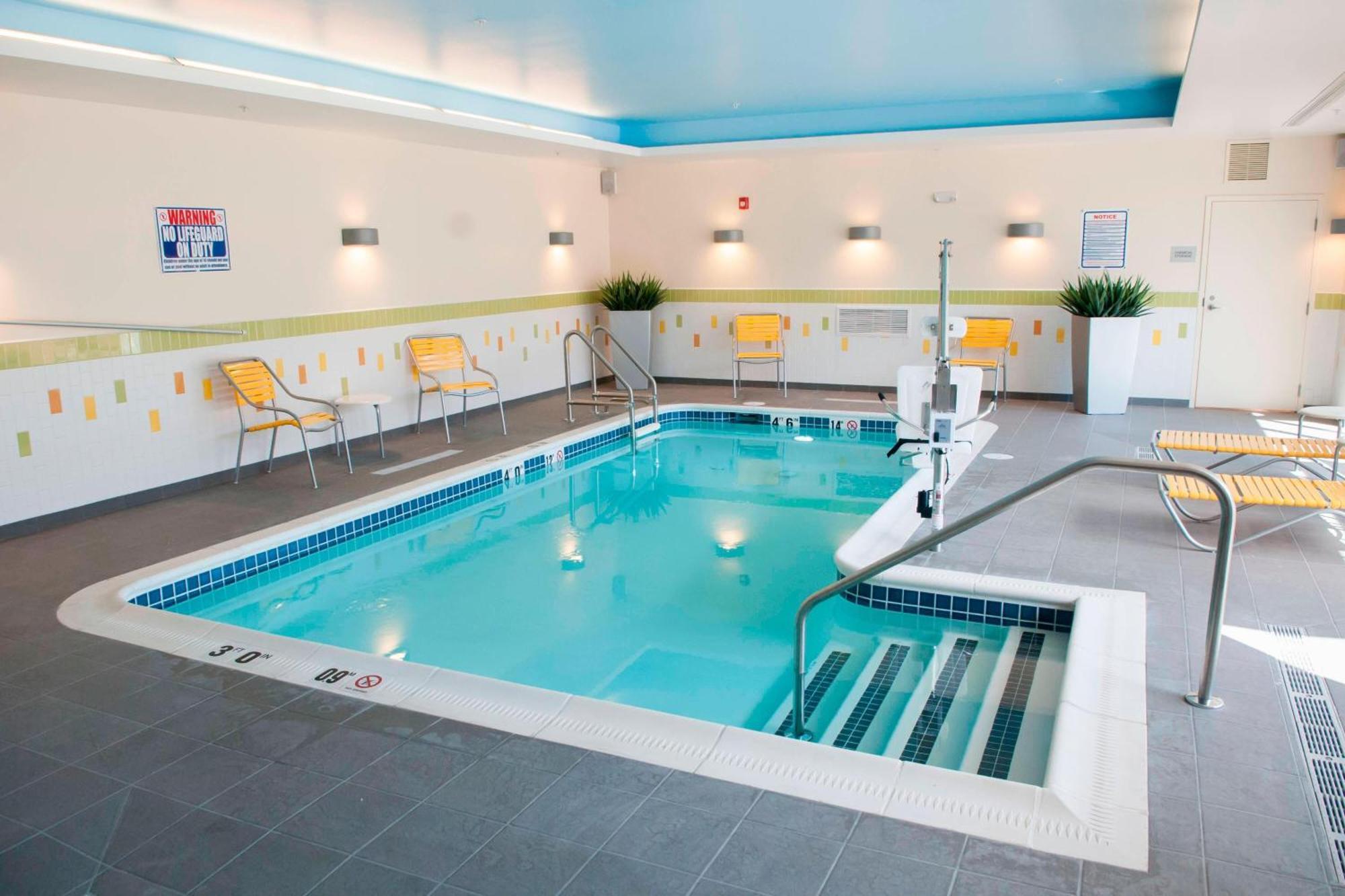 Fairfield Inn & Suites By Marriott Springfield Northampton/Amherst Zewnętrze zdjęcie