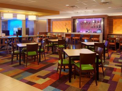 Fairfield Inn & Suites By Marriott Springfield Northampton/Amherst Zewnętrze zdjęcie